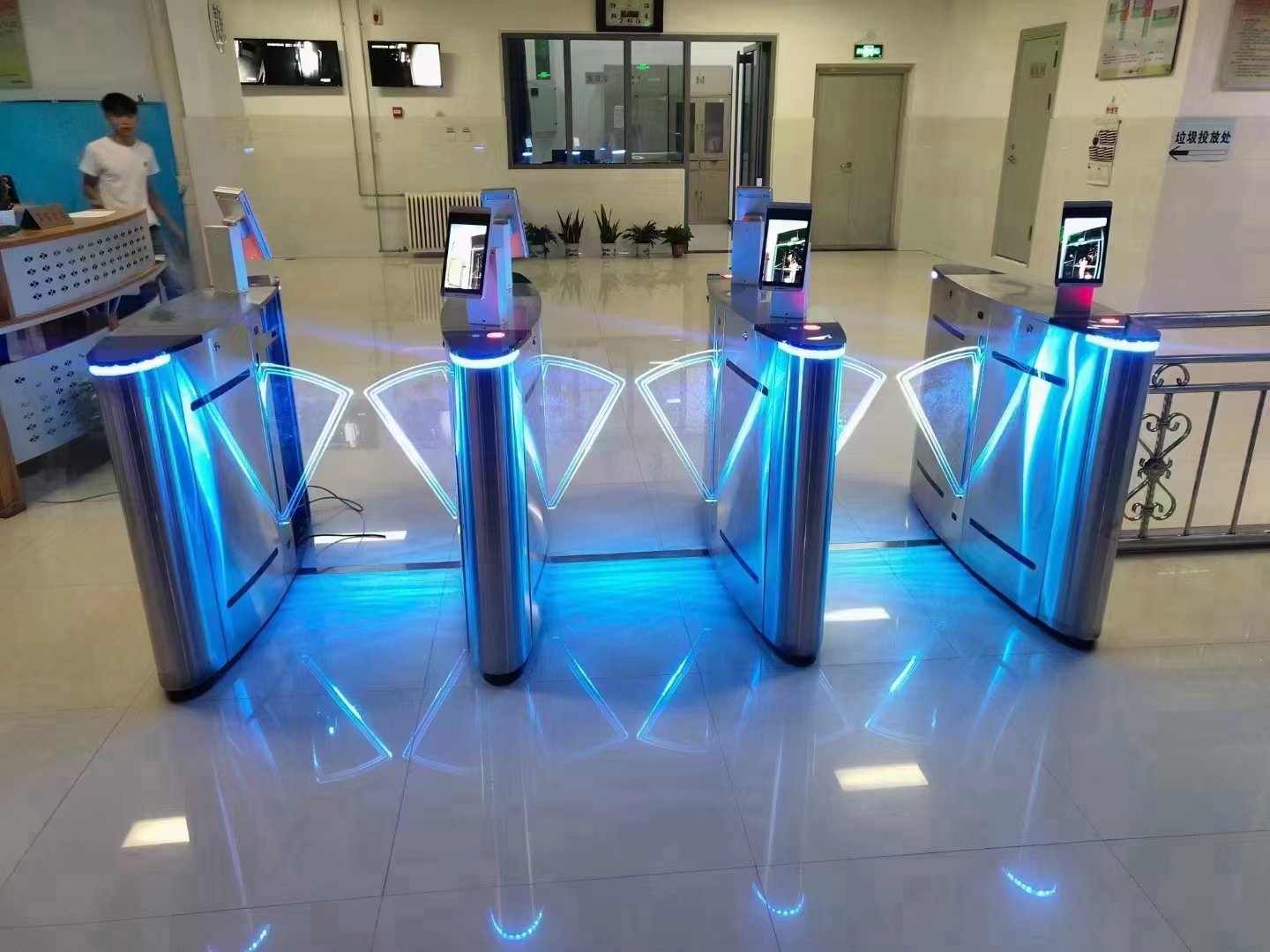 高档翼闸
